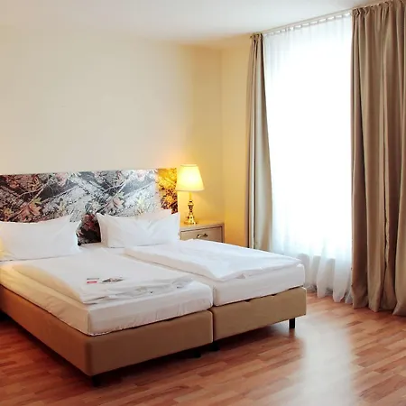 Hotel Am Schloß Köpenick By Golden Tulip 3*