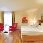 Hotel Am Schloss Koepenick By Golden Tulip 3*