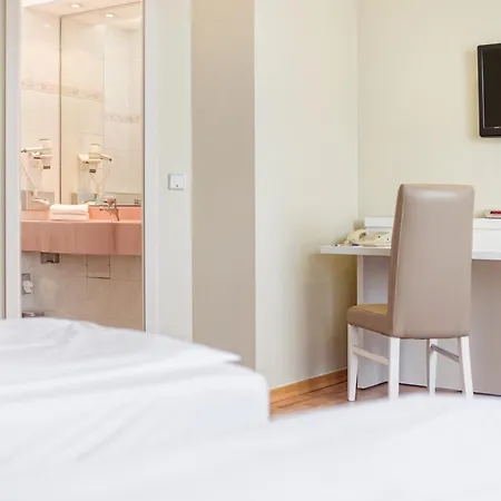 Am Schloss Koepenick By Golden Tulip 3* Берлин