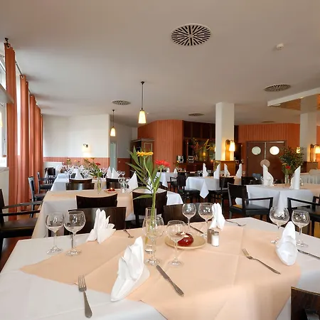 Am Schloss Koepenick By Golden Tulip 3*