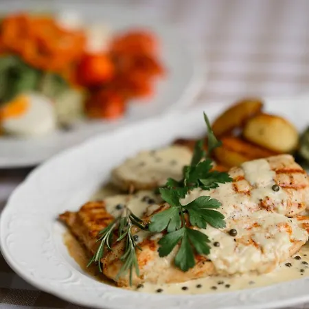 Am Schloss Koepenick By Golden Tulip Hotel 3*