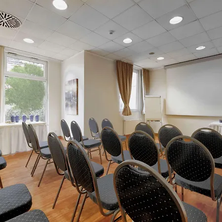 Am Schloss Koepenick By Golden Tulip Hotel 3*