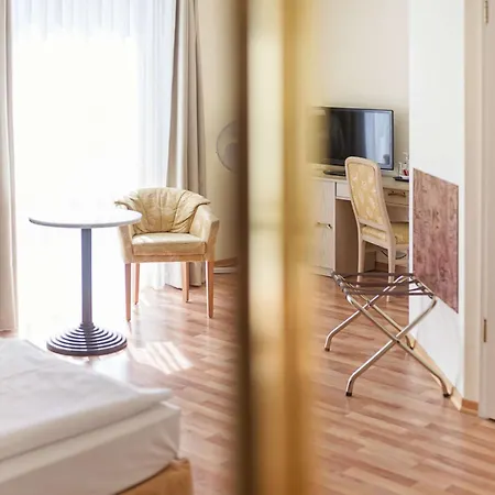 Am Schloss Koepenick By Golden Tulip Hotel 3*
