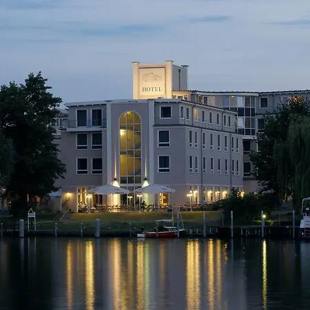 Am Schloss Koepenick By Golden Tulip Berlín