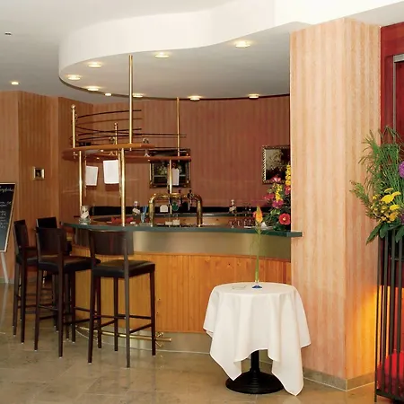 Am Schloss Koepenick By Golden Tulip Hotel 3*