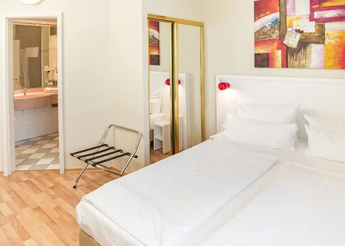 ホテル Am Schloss Koepenick By Golden Tulip 3*