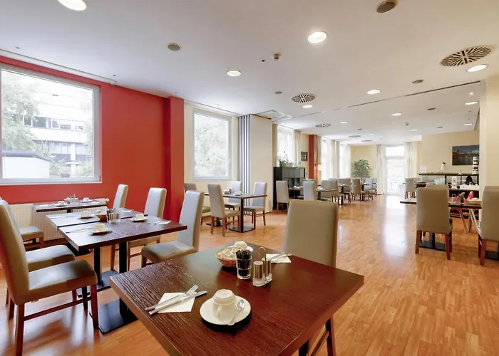 Am Schloss Koepenick By Golden Tulip 3*