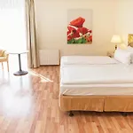 Am Schloss Koepenick By Golden Tulip Hotell Berlin