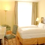 Am Schloss Koepenick By Golden Tulip Berlin