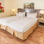 Am Schloss Koepenick By Golden Tulip 3*