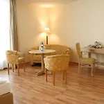 Hotell Am Schloss Koepenick By Golden Tulip Berlin