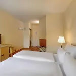 Am Schloss Koepenick By Golden Tulip Berlin