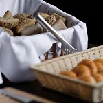 Am Schloss Koepenick By Golden Tulip Berlin