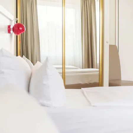 Am Schloss Koepenick By Golden Tulip Berlino