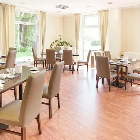 Hotel Am Schloss Koepenick By Golden Tulip Berlin