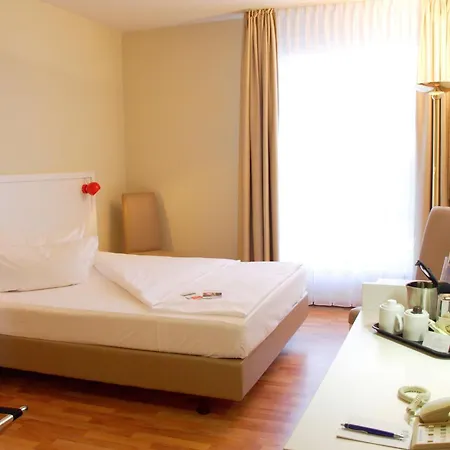 Am Schloss Koepenick By Golden Tulip Otel Berlin