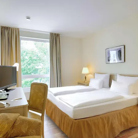 Otel Am Schloss Koepenick By Golden Tulip 3*