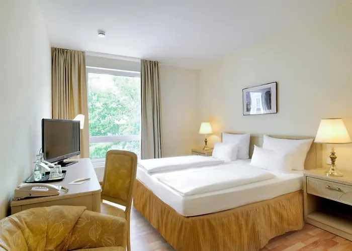 Am Schloss Koepenick By Golden Tulip 3* Berlin