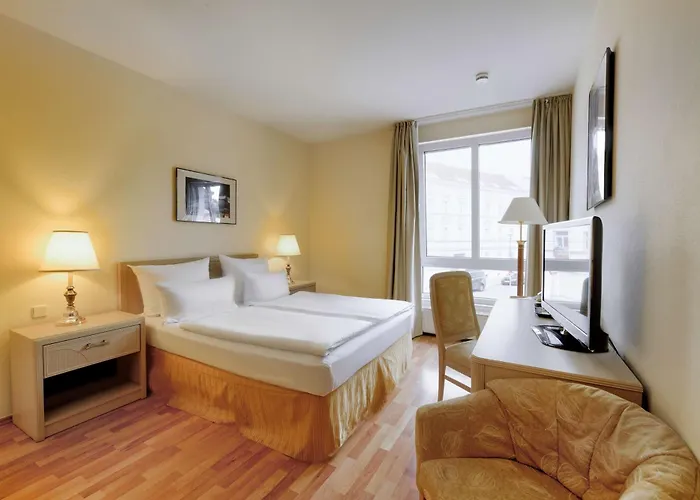 Am Schloss Koepenick By Golden Tulip 3*